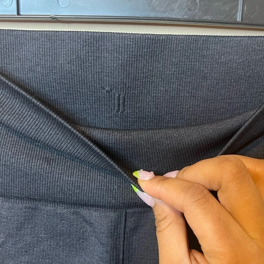 Lululemon Charcoal Grey Seamlessly Street Activewear Bottoms